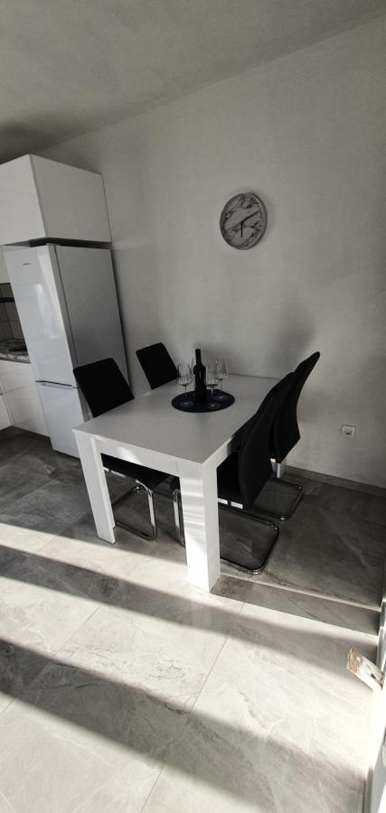 Apartmani Naomi&Leo Senj  Bagian luar foto