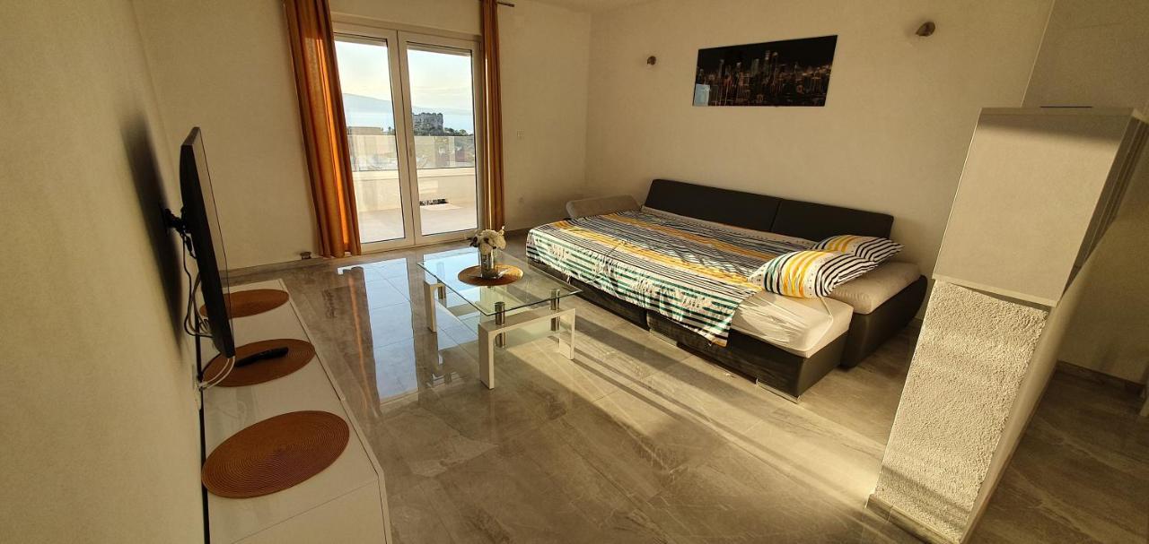 Apartmani Naomi&Leo Senj  Bagian luar foto