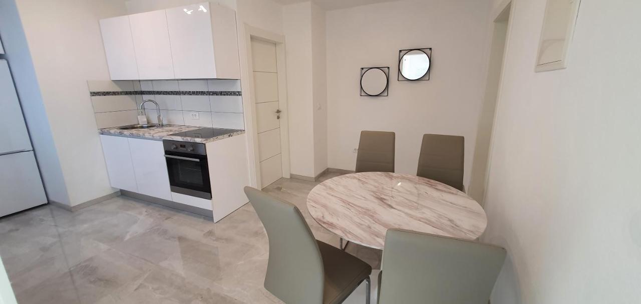 Apartmani Naomi&Leo Senj  Bagian luar foto