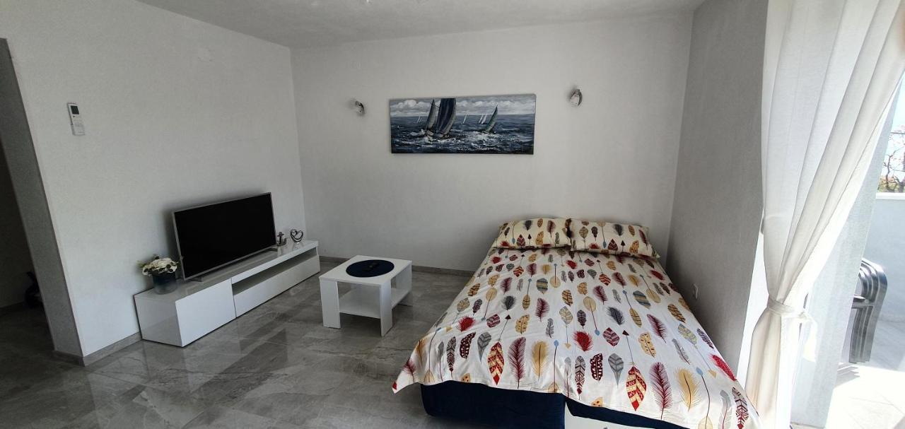 Apartmani Naomi&Leo Senj  Bagian luar foto