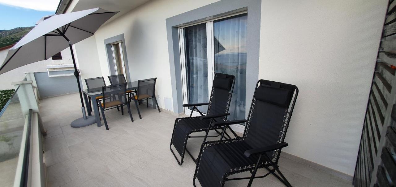 Apartmani Naomi&Leo Senj  Bagian luar foto