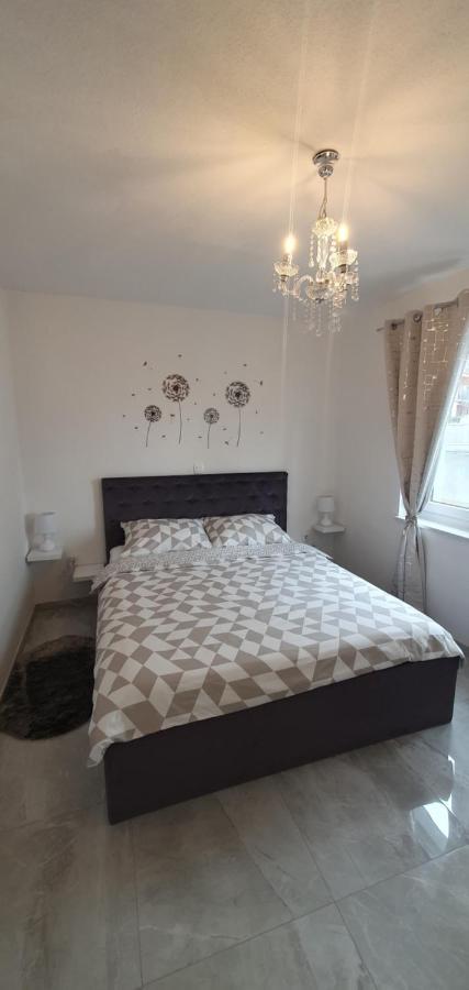 Apartmani Naomi&Leo Senj  Bagian luar foto