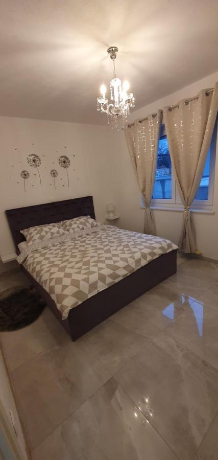 Apartmani Naomi&Leo Senj  Bagian luar foto